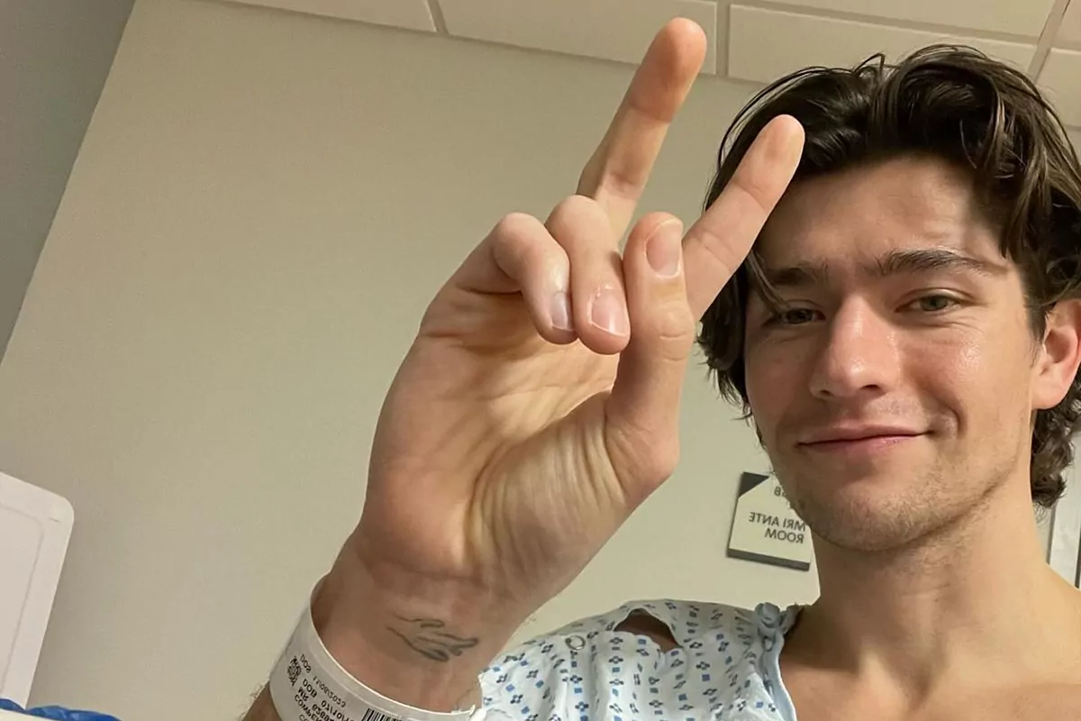 《美丽小东西》中的巴顿·郭伯伟透露了他的脑癌诊断结果