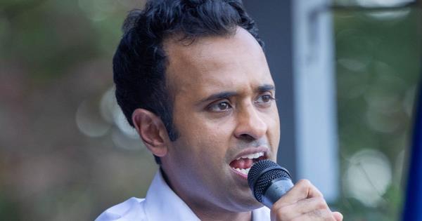 Vivek Ramaswamy反复回避特朗普问题，采访变得尴尬_2