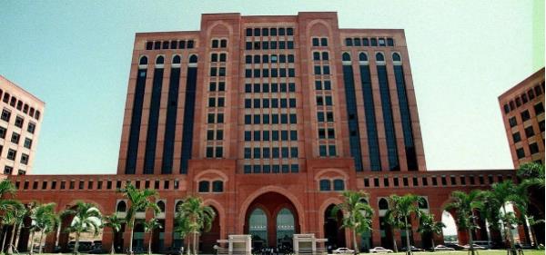 703个含有《古兰经》材料的电子钟表未经文化部批准被没收